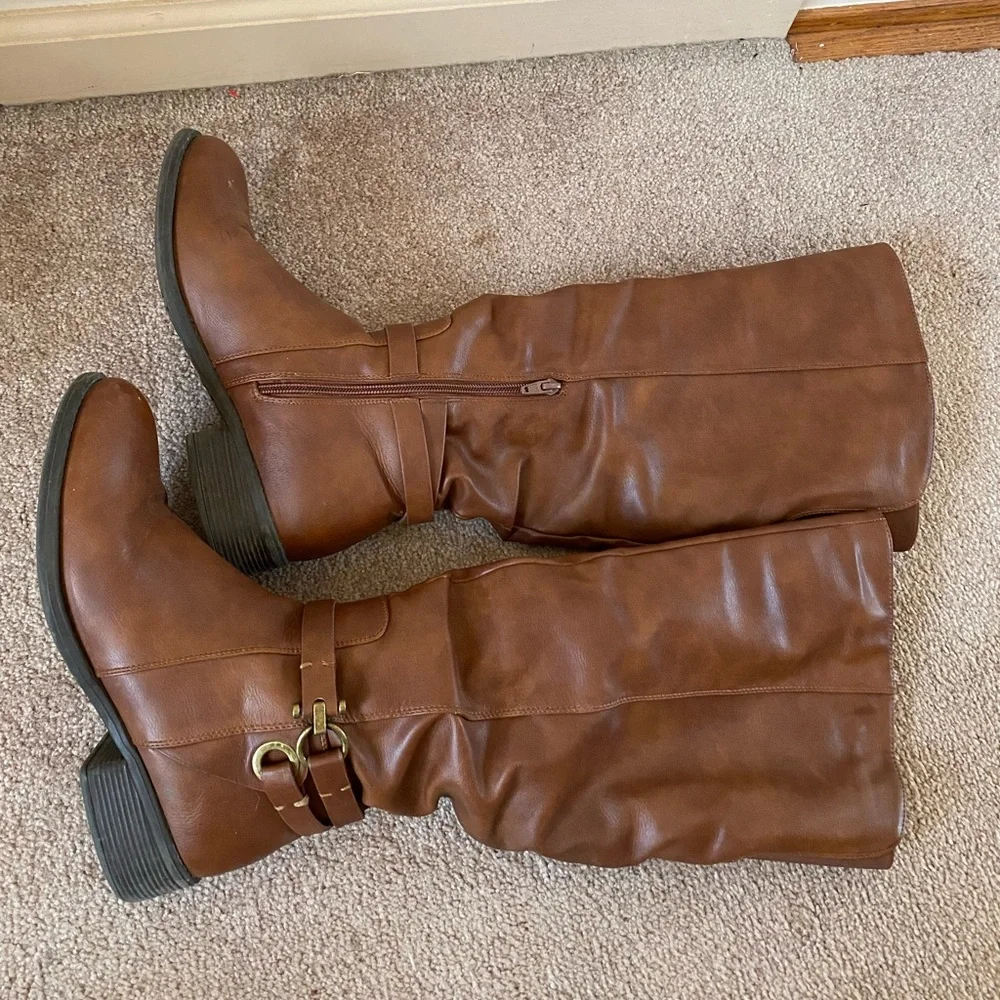 ONE DAY ONLY-Brown Knee-High Boots - Picture 5 of 9